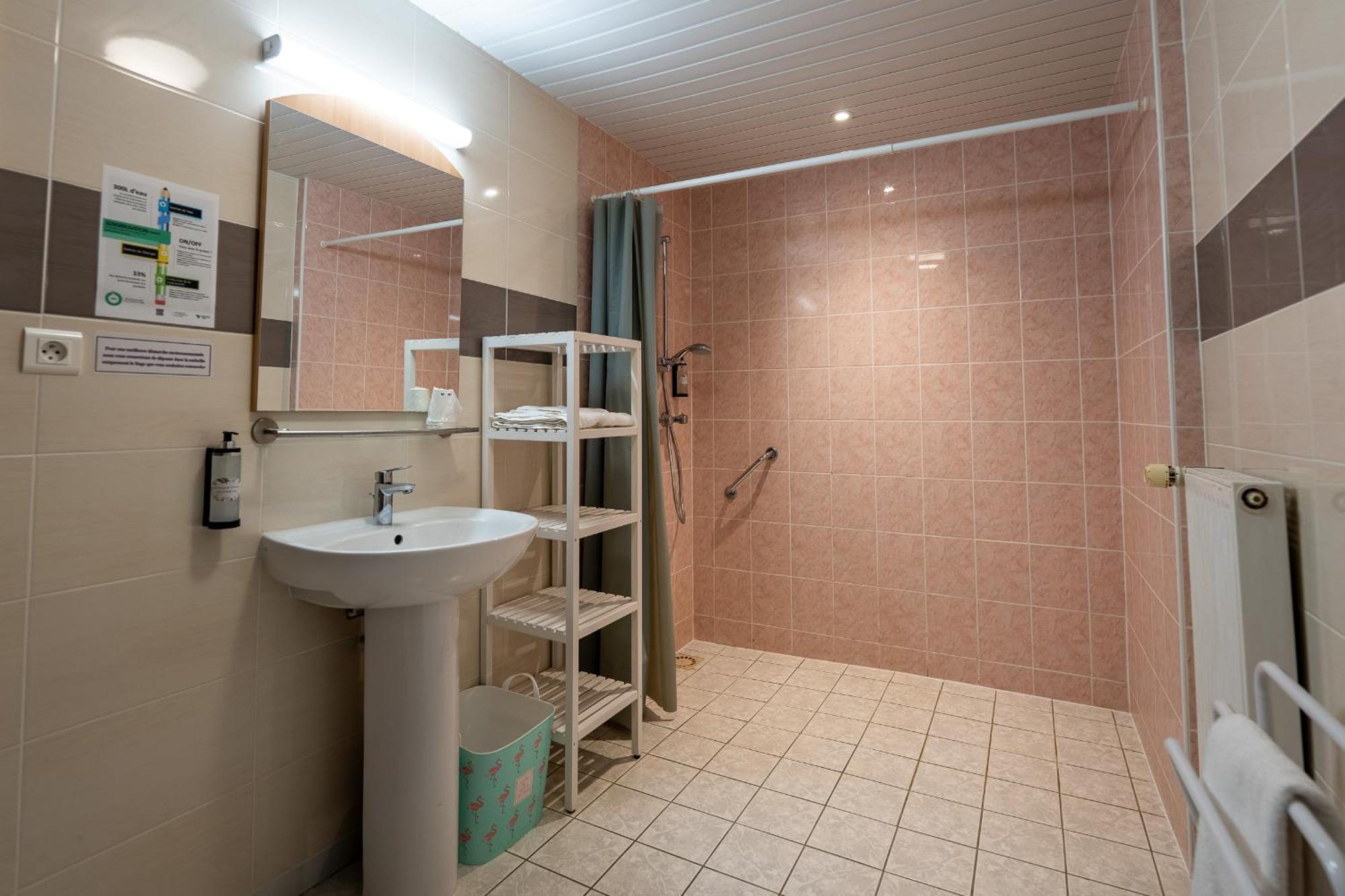 Villa Hotel Жьен Экстерьер фото